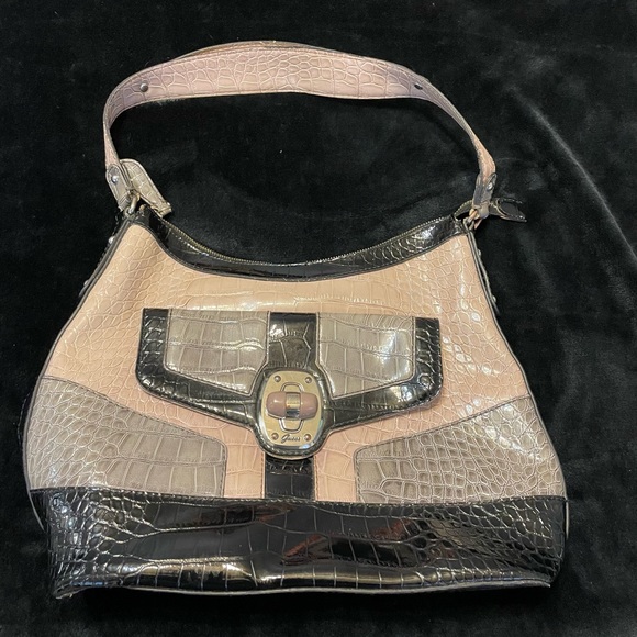 Guess Handbag - Picture 2 of 3